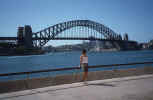 aus105_coat.jpg (136172 Byte) Sydney Harbour Bridge