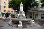 fountain-hy0.jpg (159411 Byte)