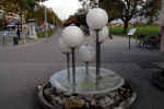 fountain-lamps-i3r.jpg (129510 Byte) Interlaken