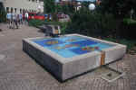 fountain_blue.jpg (252316 Byte) water fountain free pictures